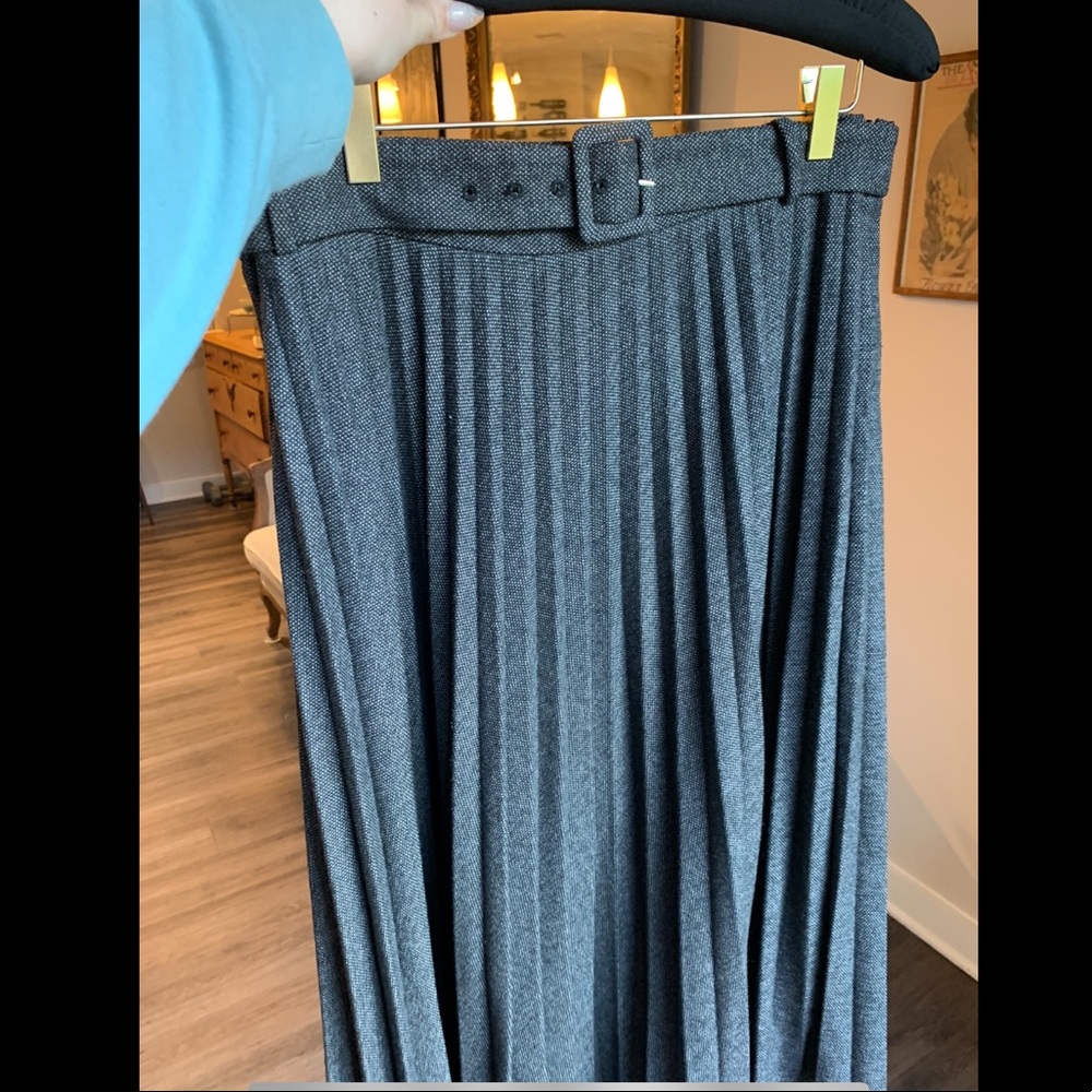 Zara, tea length skirt with belt, XL, business attire, business casual